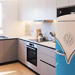 Che Apartments